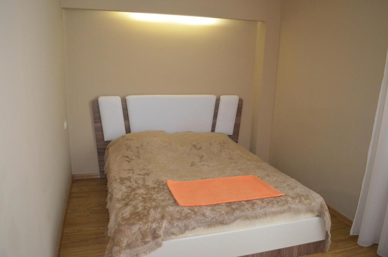 Apartment On Rustaveli Batum Dış mekan fotoğraf